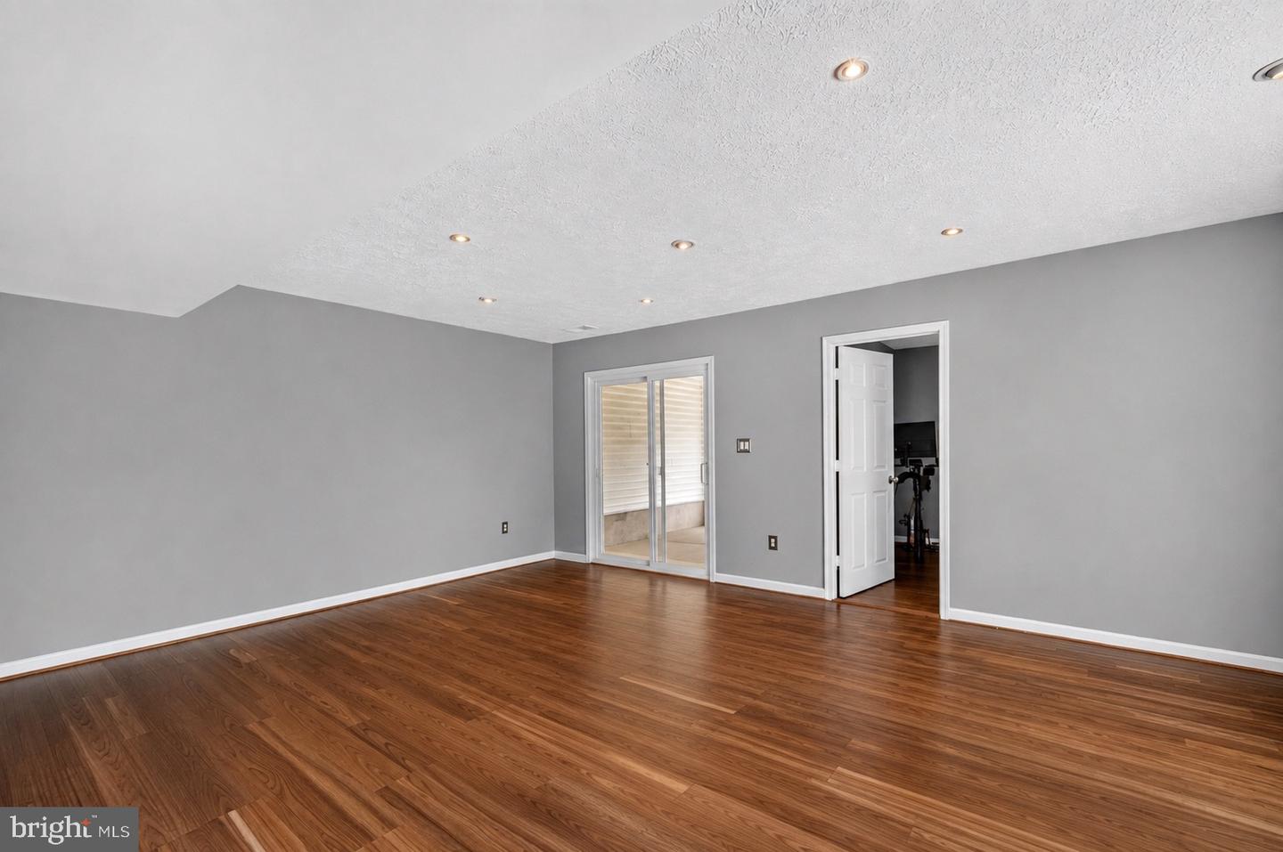 5201 Ballycastle Cir Property Photo 37