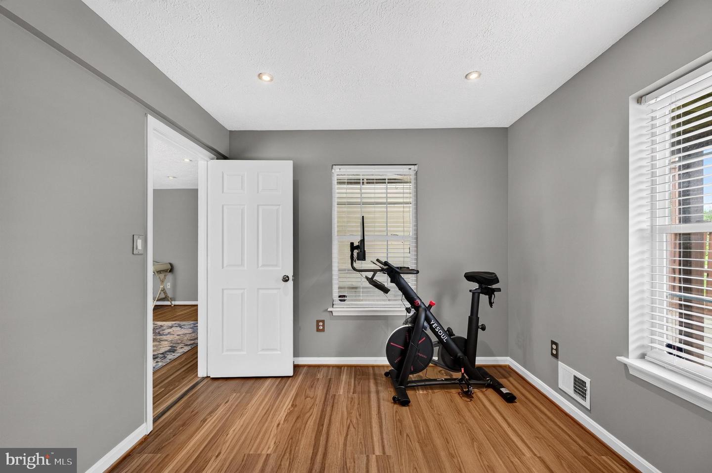 5201 Ballycastle Cir Property Photo 39