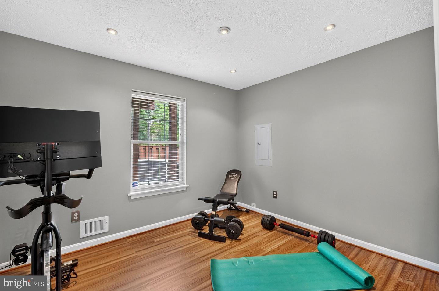 5201 Ballycastle Cir Property Photo 40