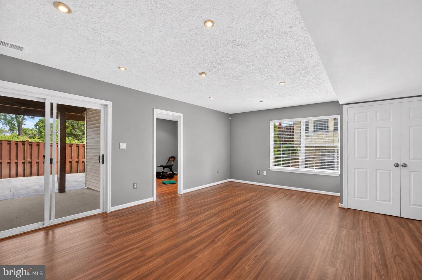 5201 Ballycastle Cir Property Photo 42