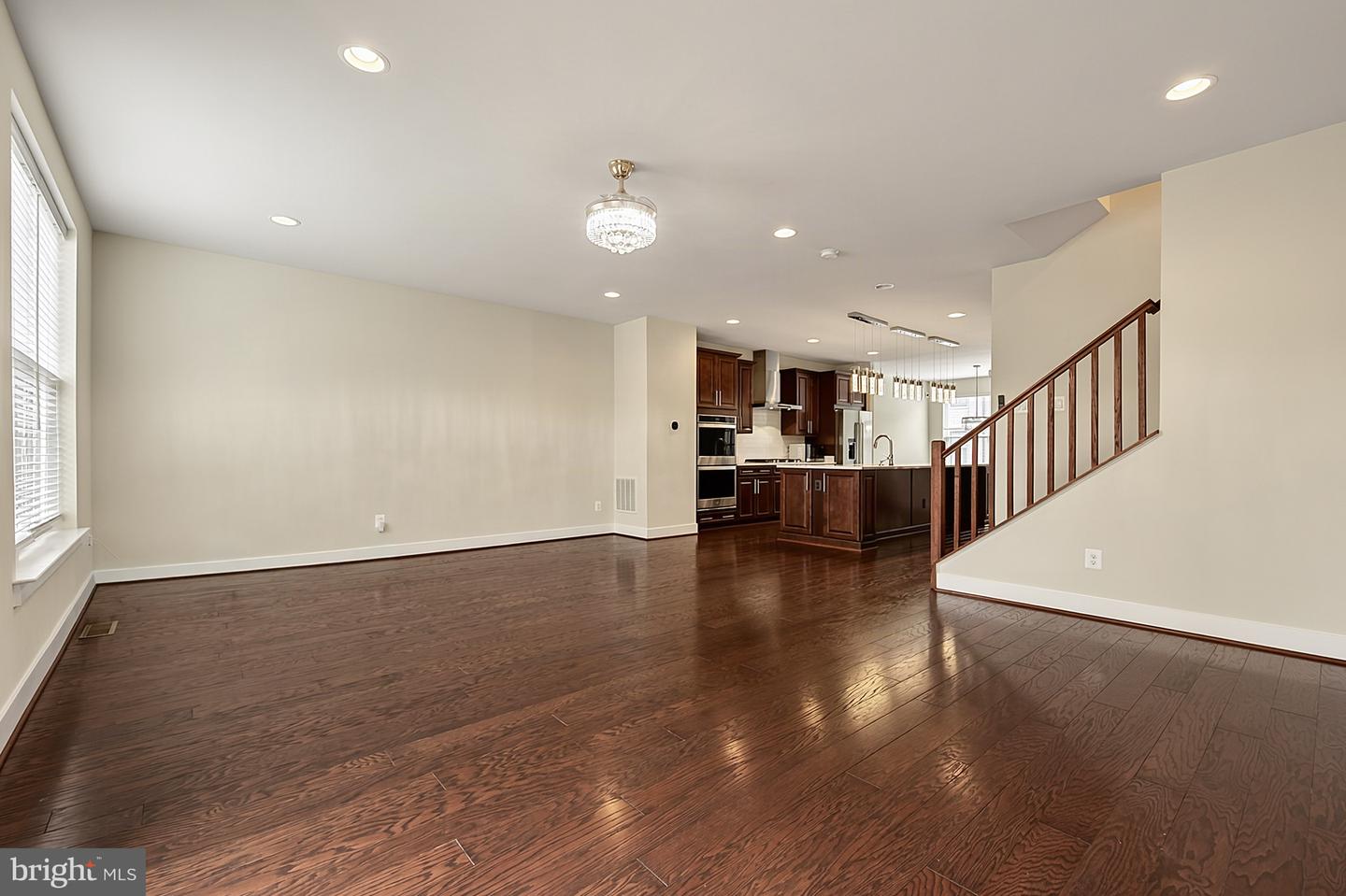 6230 Almerico Pl Property Photo 8