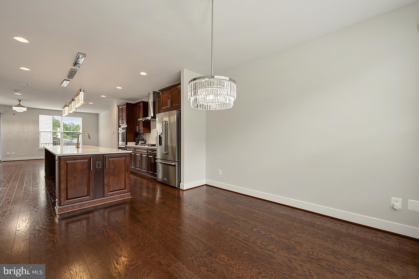 6230 Almerico Pl Property Photo 15