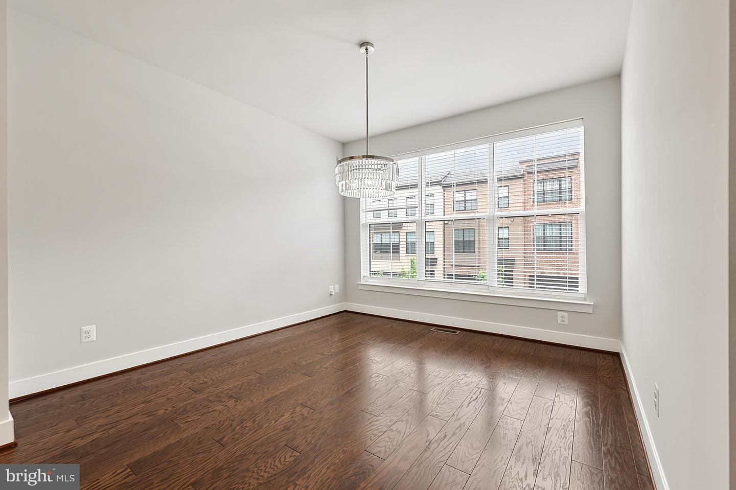 6230 Almerico Pl Property Photo 18