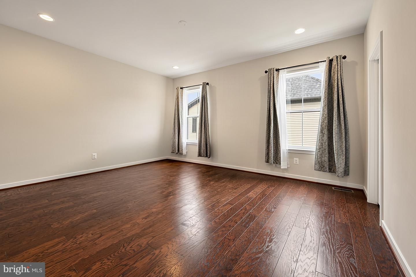6230 Almerico Pl Property Photo 26
