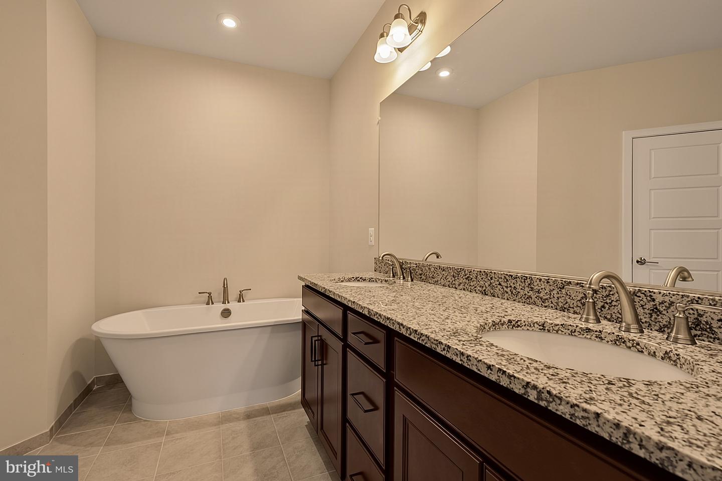 6230 Almerico Pl Property Photo 29