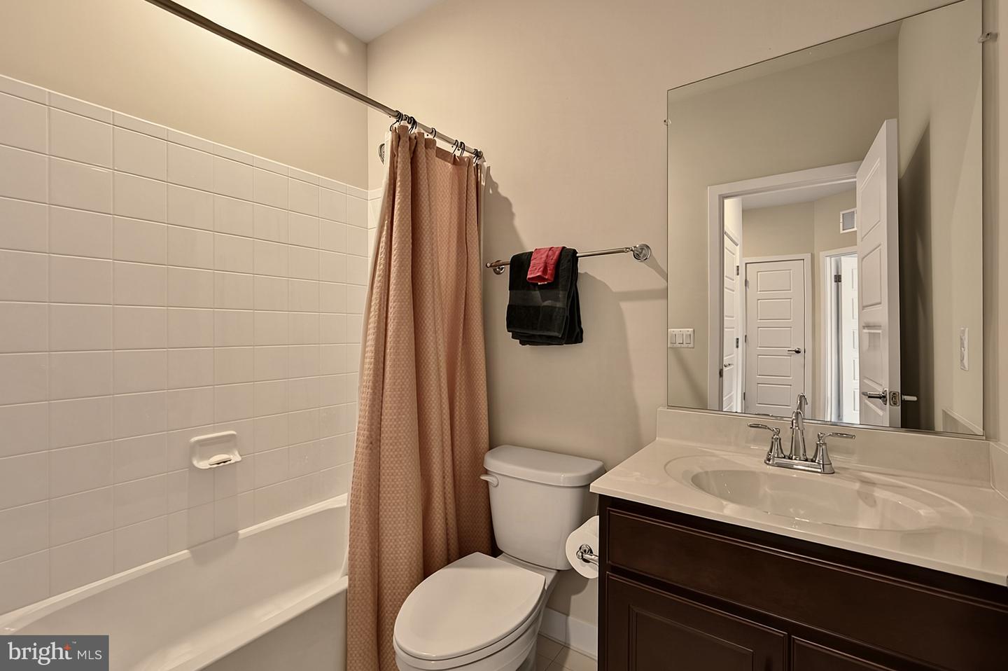 6230 Almerico Pl Property Photo 32
