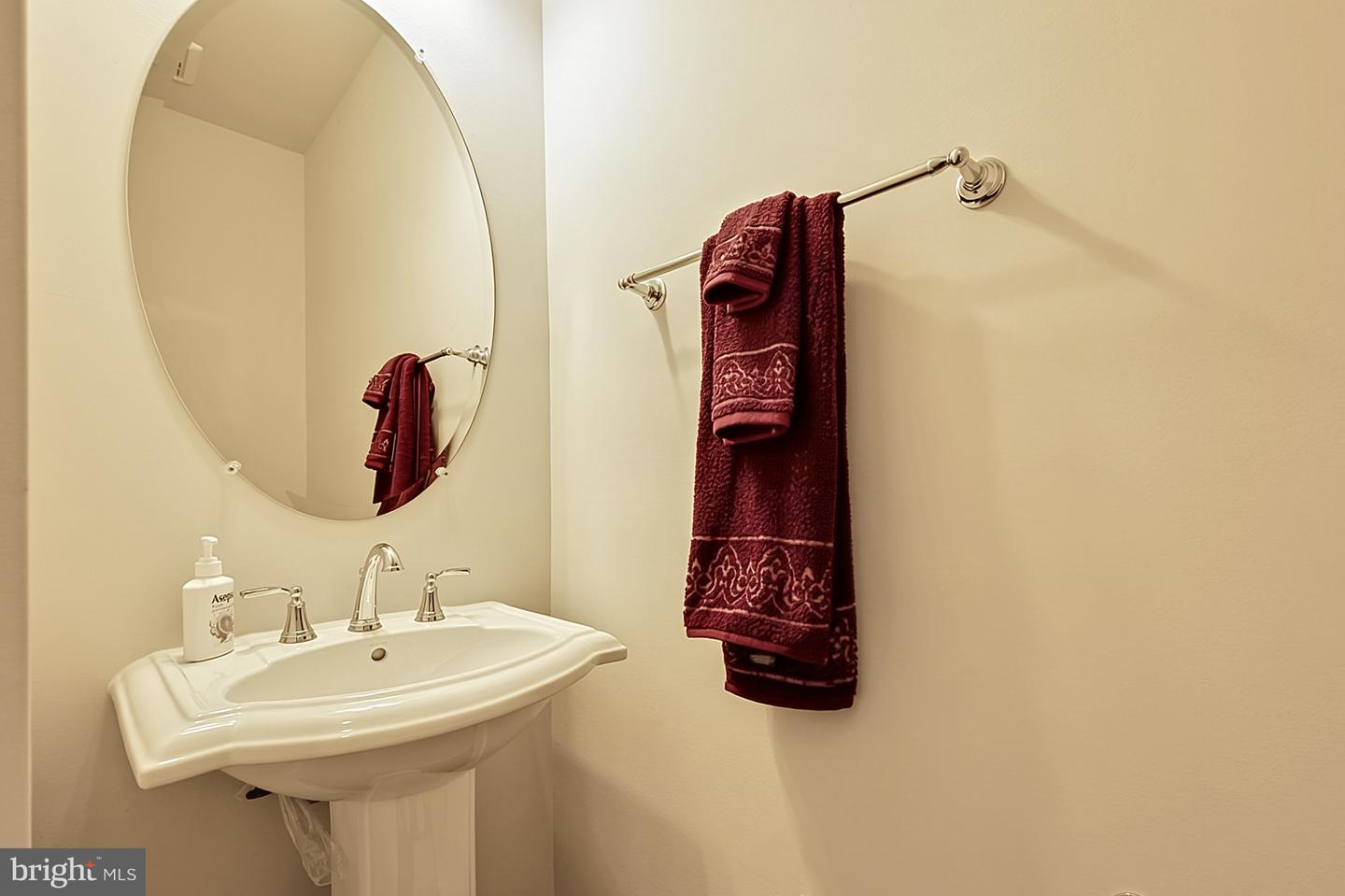 6230 Almerico Pl Property Photo 45