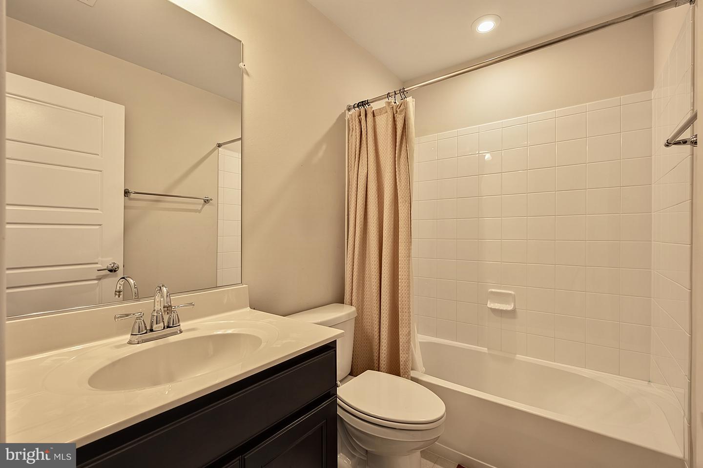 6230 Almerico Pl Property Photo 48