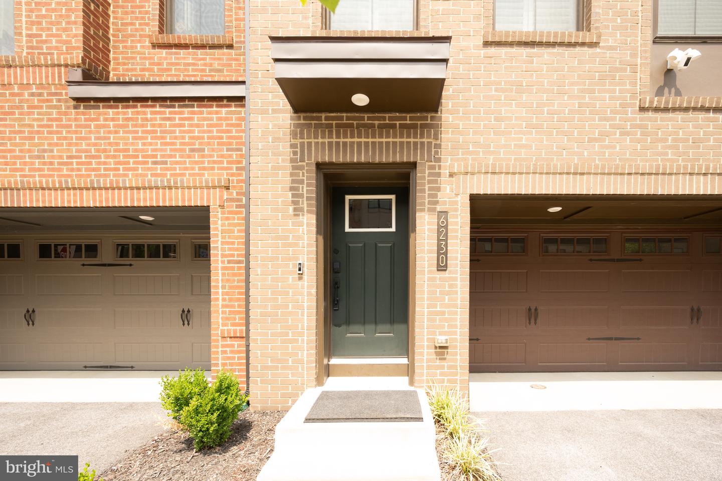 6230 Almerico Pl Property Photo 54