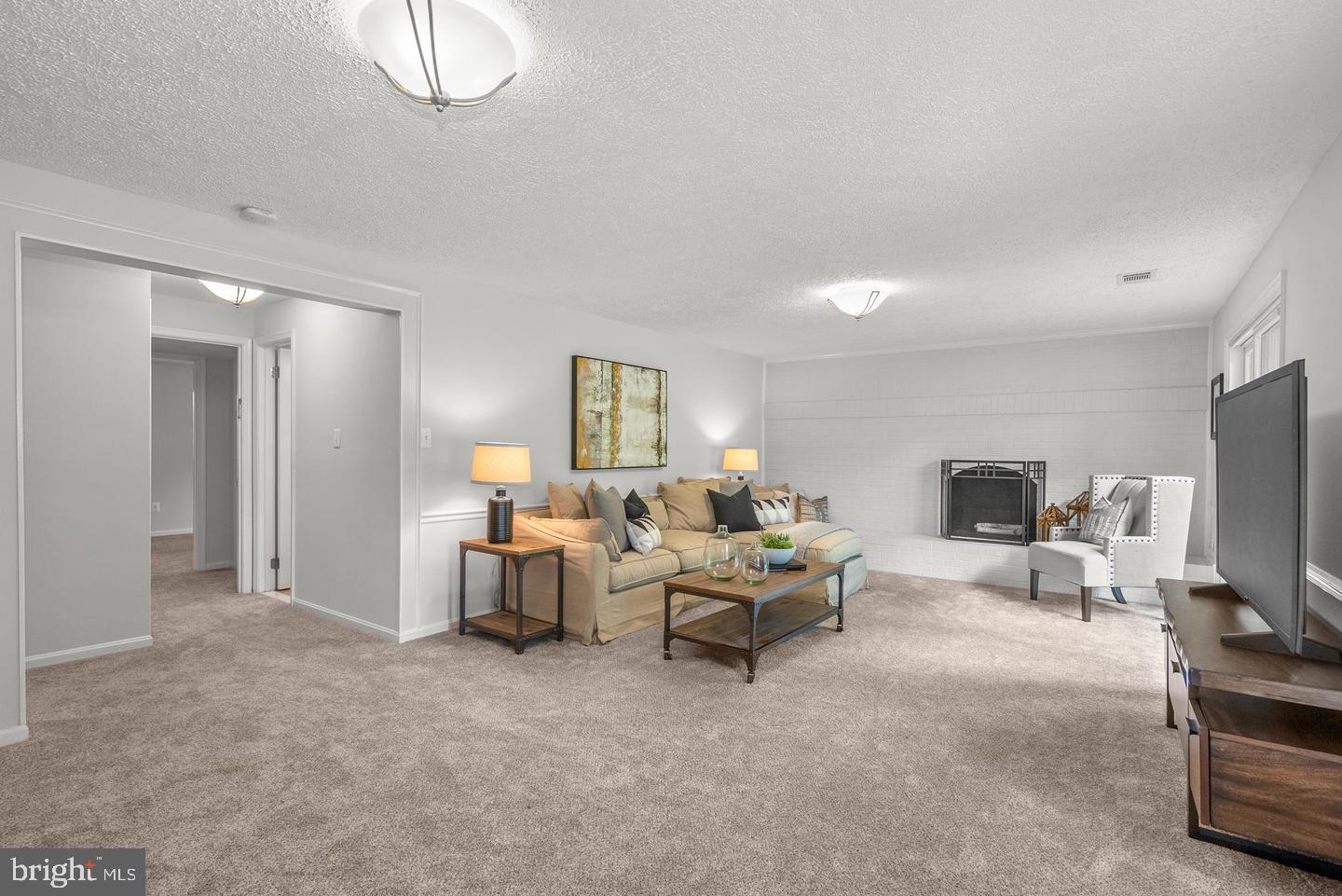 9428 Meadow Shire Ln Property Photo 13