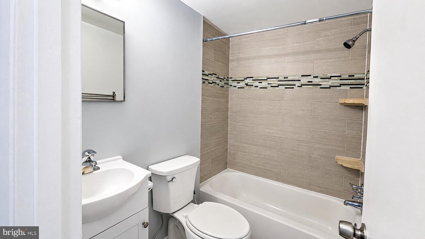 4260 Buckman Rd #43 Property Photo 11