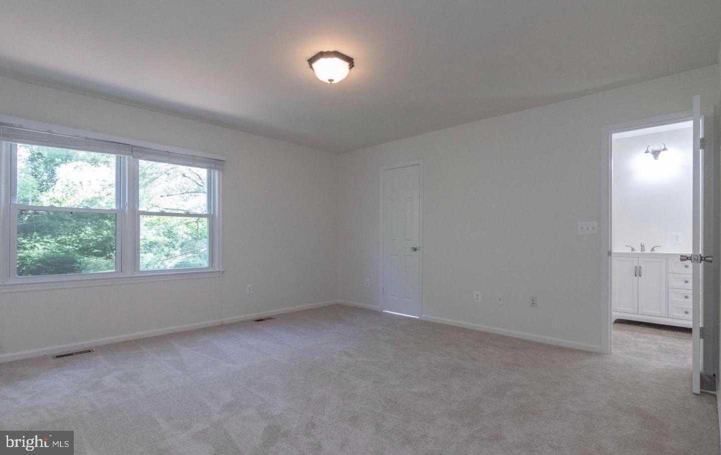 6120 Old Brentford Ct Property Photo 8