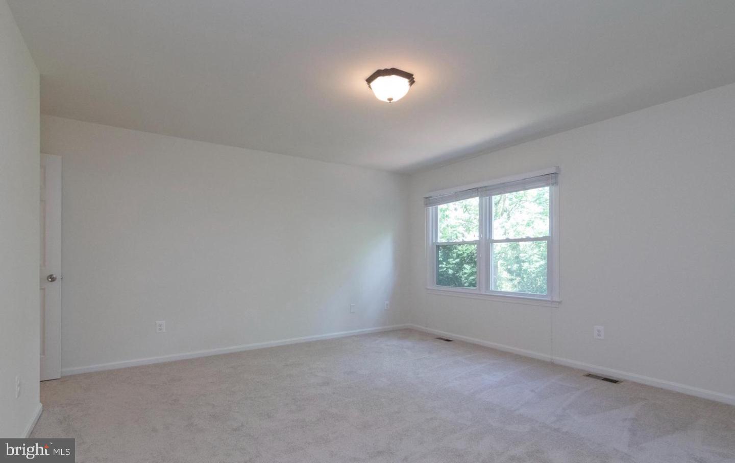 6120 Old Brentford Ct Property Photo 10