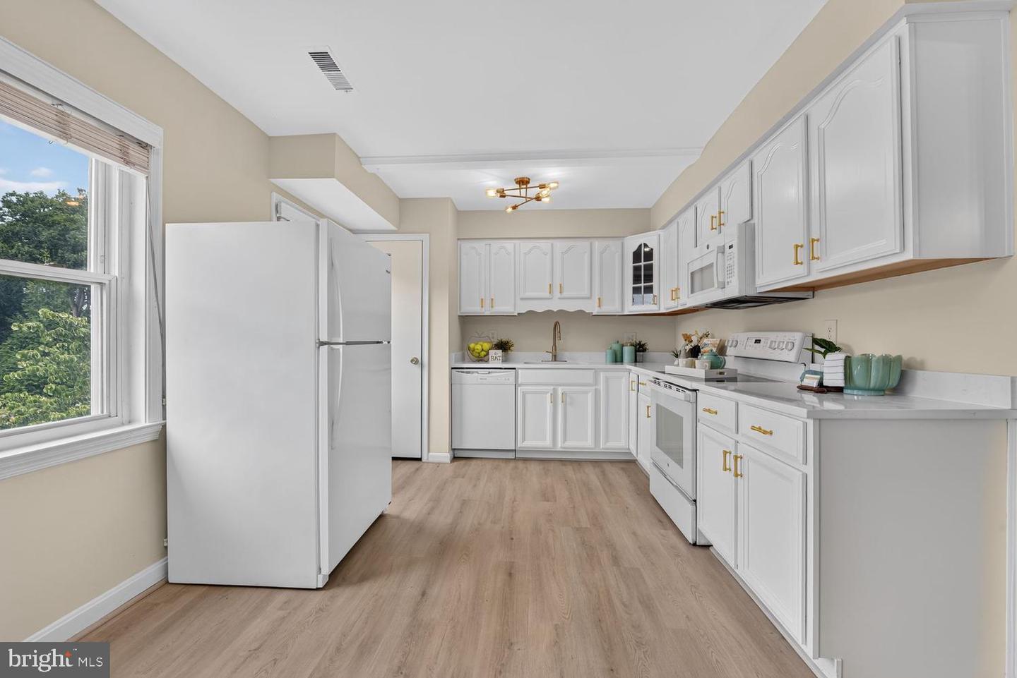 2255 Cedar Ln Property Photo 10