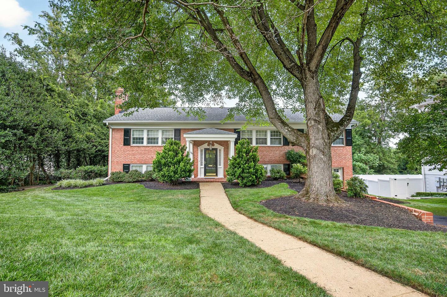 7124 Thrasher Road Property Photo 1