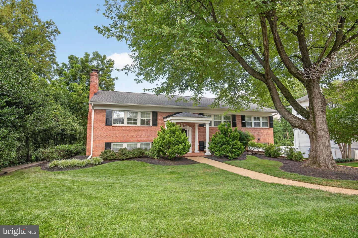 7124 Thrasher Road Property Photo 2
