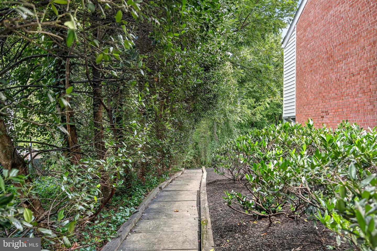 7124 Thrasher Road Property Photo 5