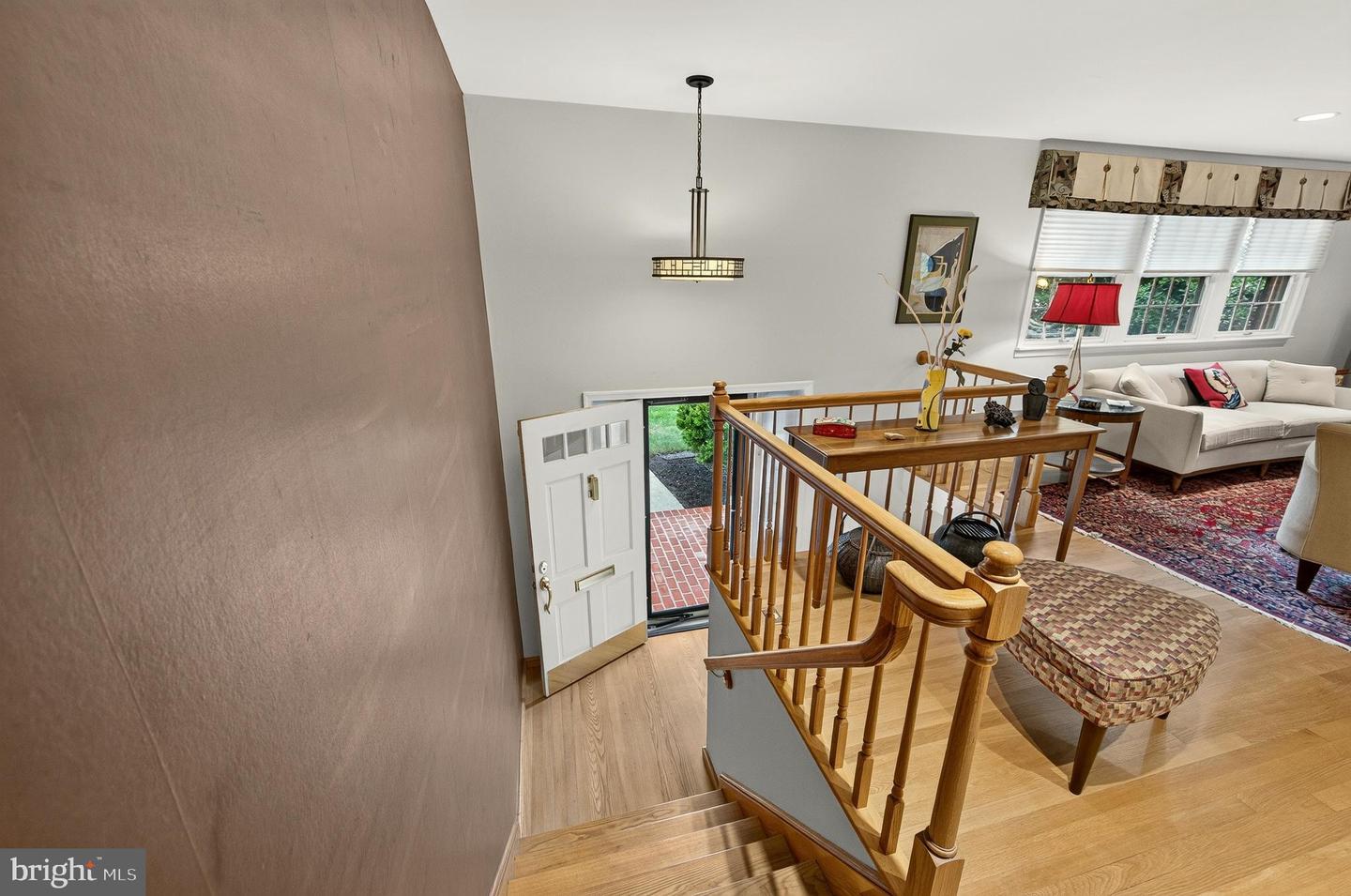 7124 Thrasher Road Property Photo 6