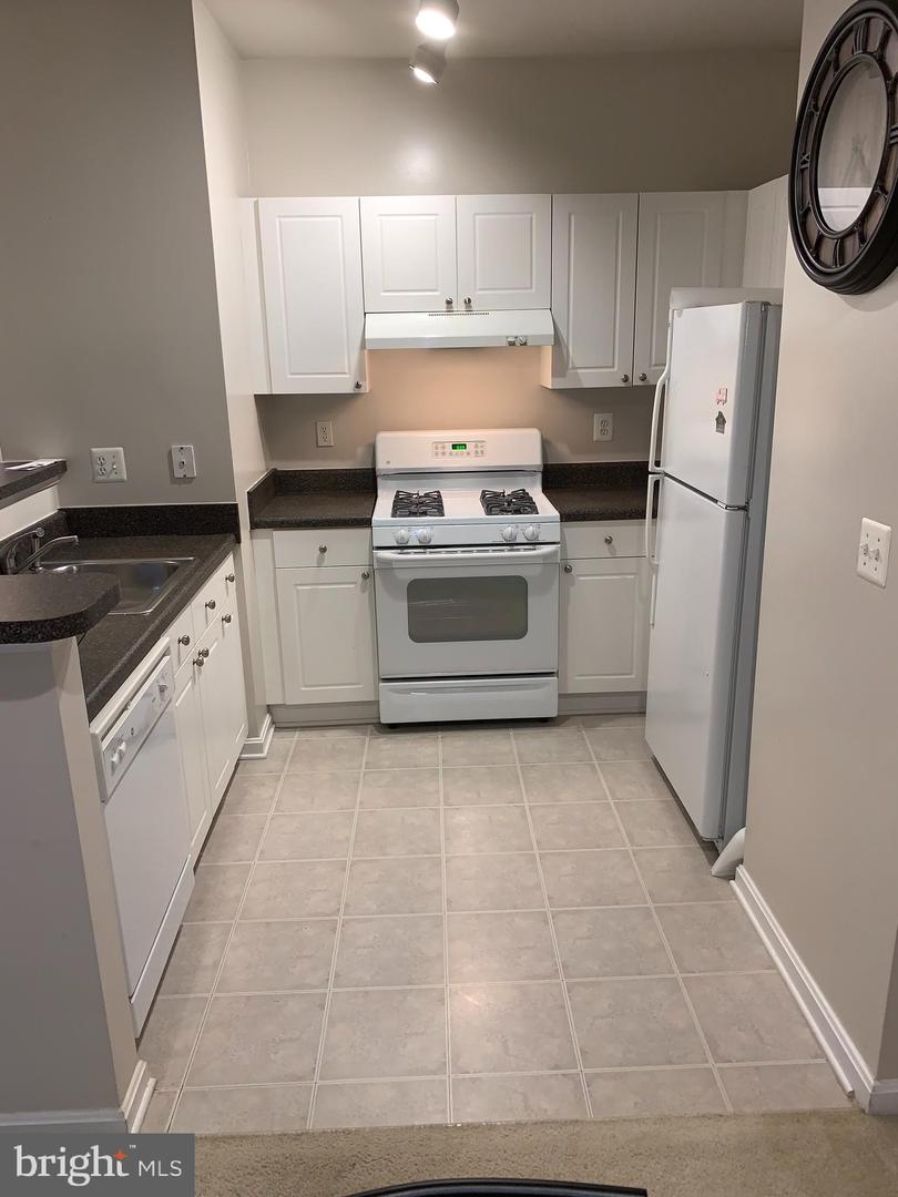 11377 Aristotle Dr #10-304 Property Photo 5
