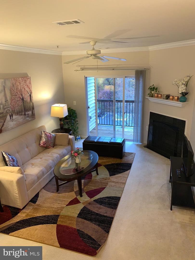 11377 Aristotle Dr #10-304 Property Photo 6