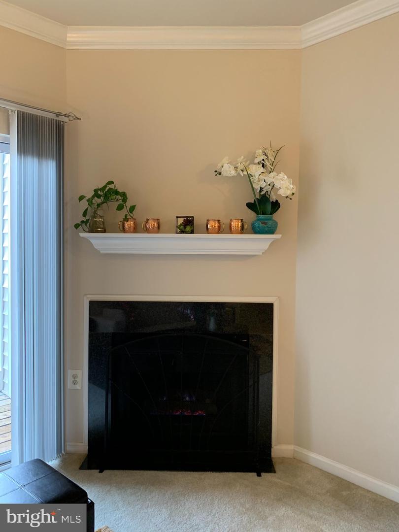 11377 Aristotle Dr #10-304 Property Photo 9