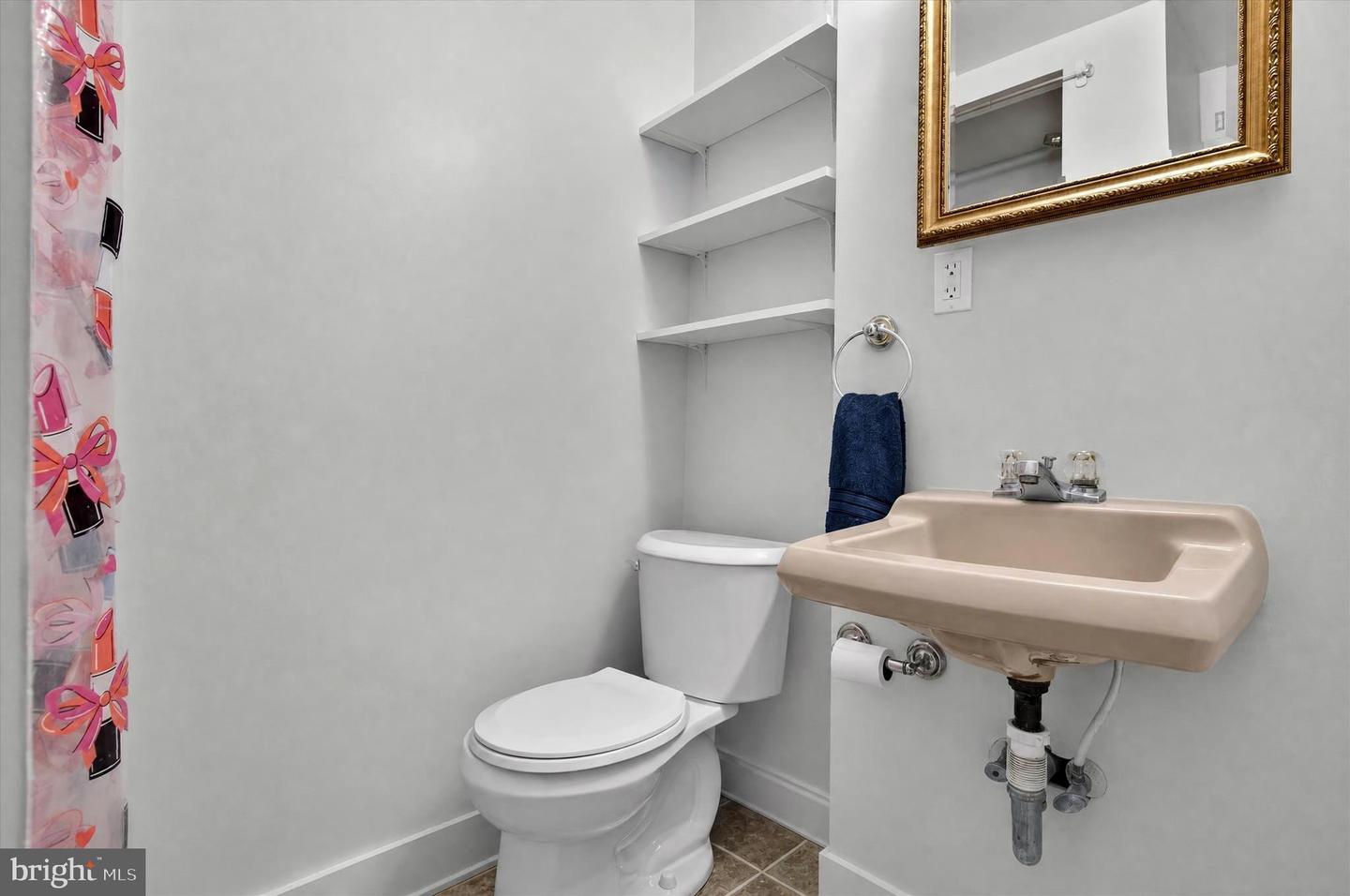 5621 Ravenel Ln Property Photo 28