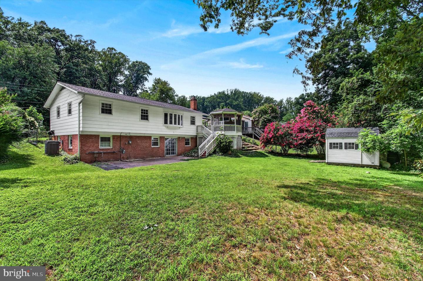 5621 Ravenel Ln Property Photo 34