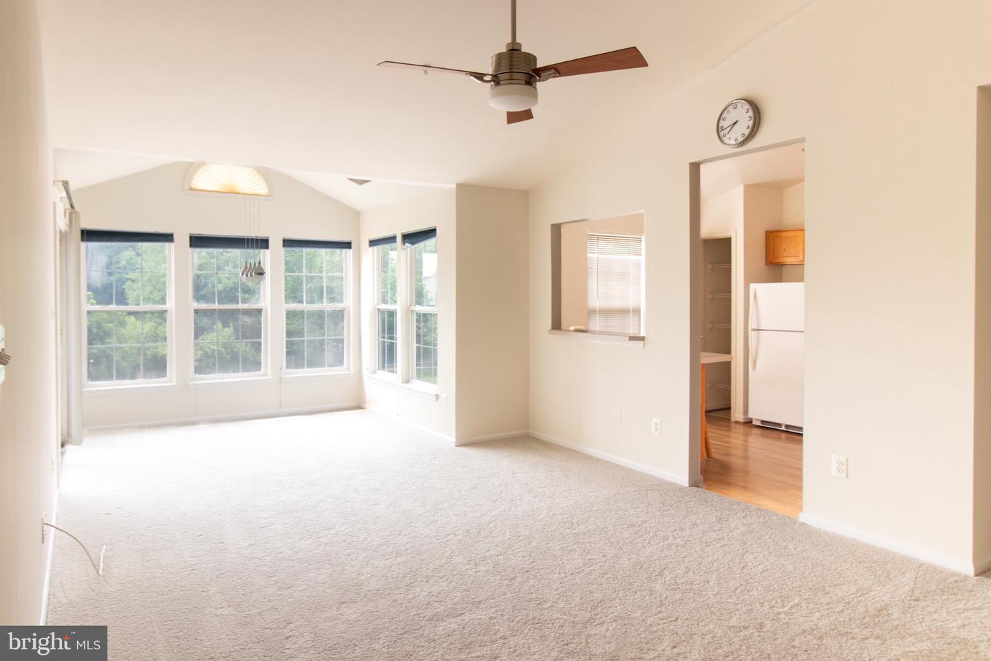 7505 Calderon Ct #j Property Photo 5
