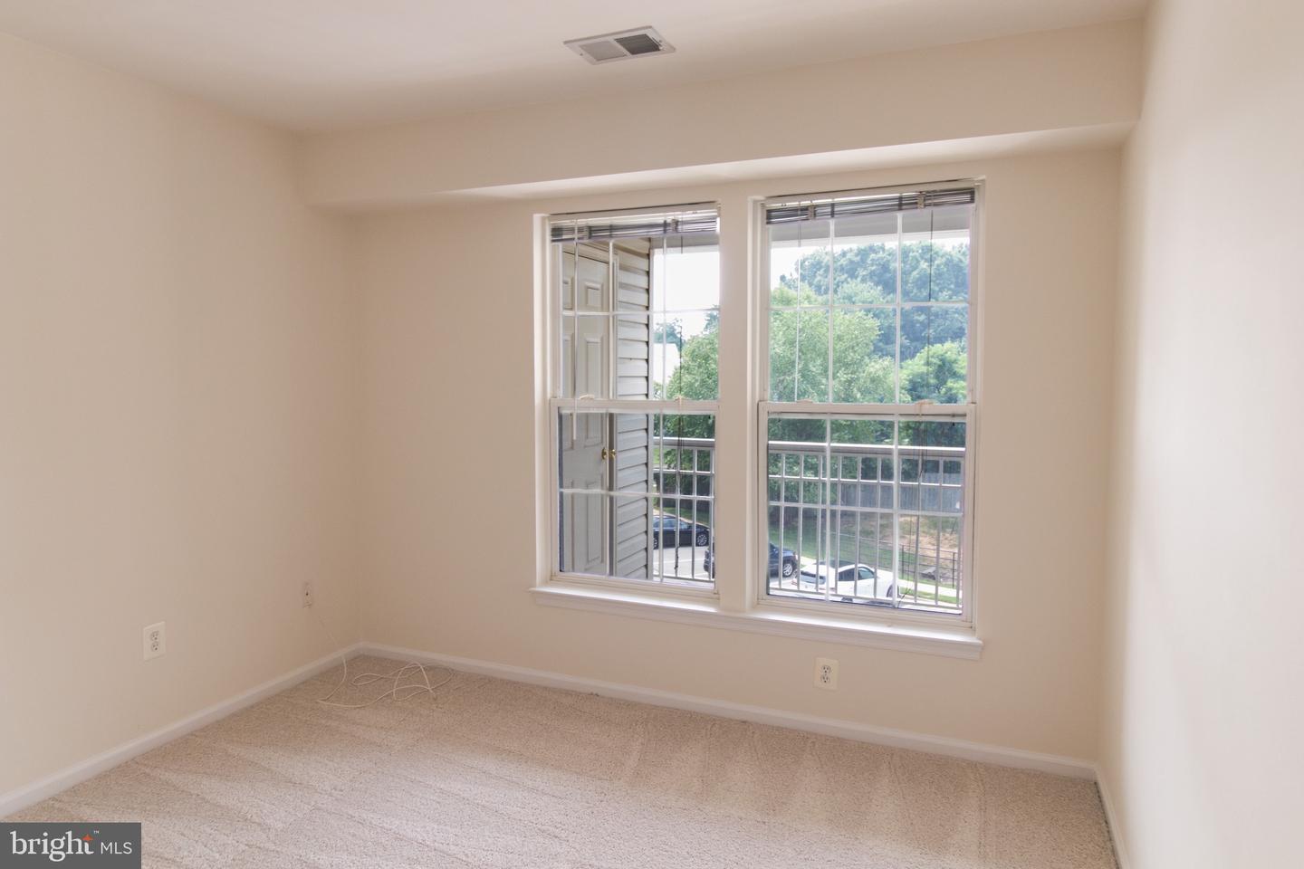 7505 Calderon Ct #j Property Photo 18