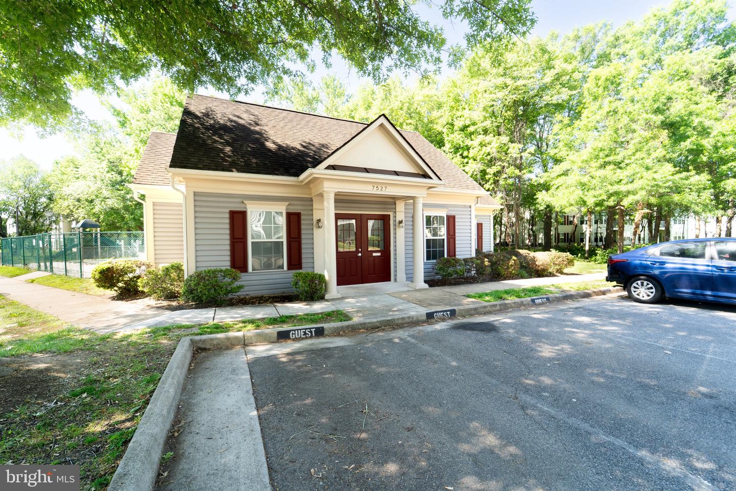 7505 Calderon Ct #j Property Photo 24