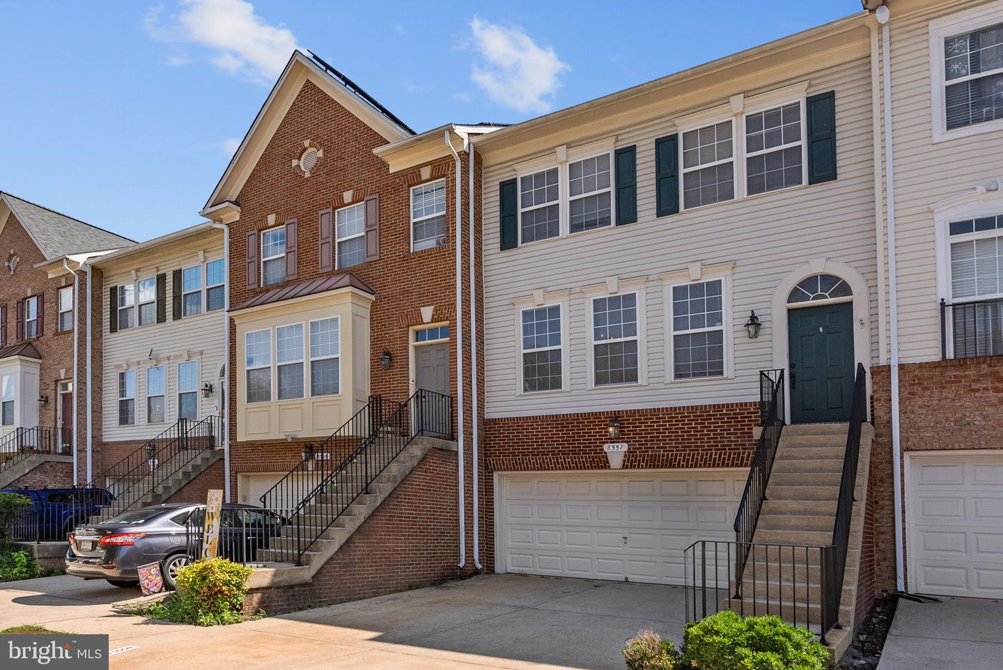 8557 Wyngate Manor Ct Property Photo 2