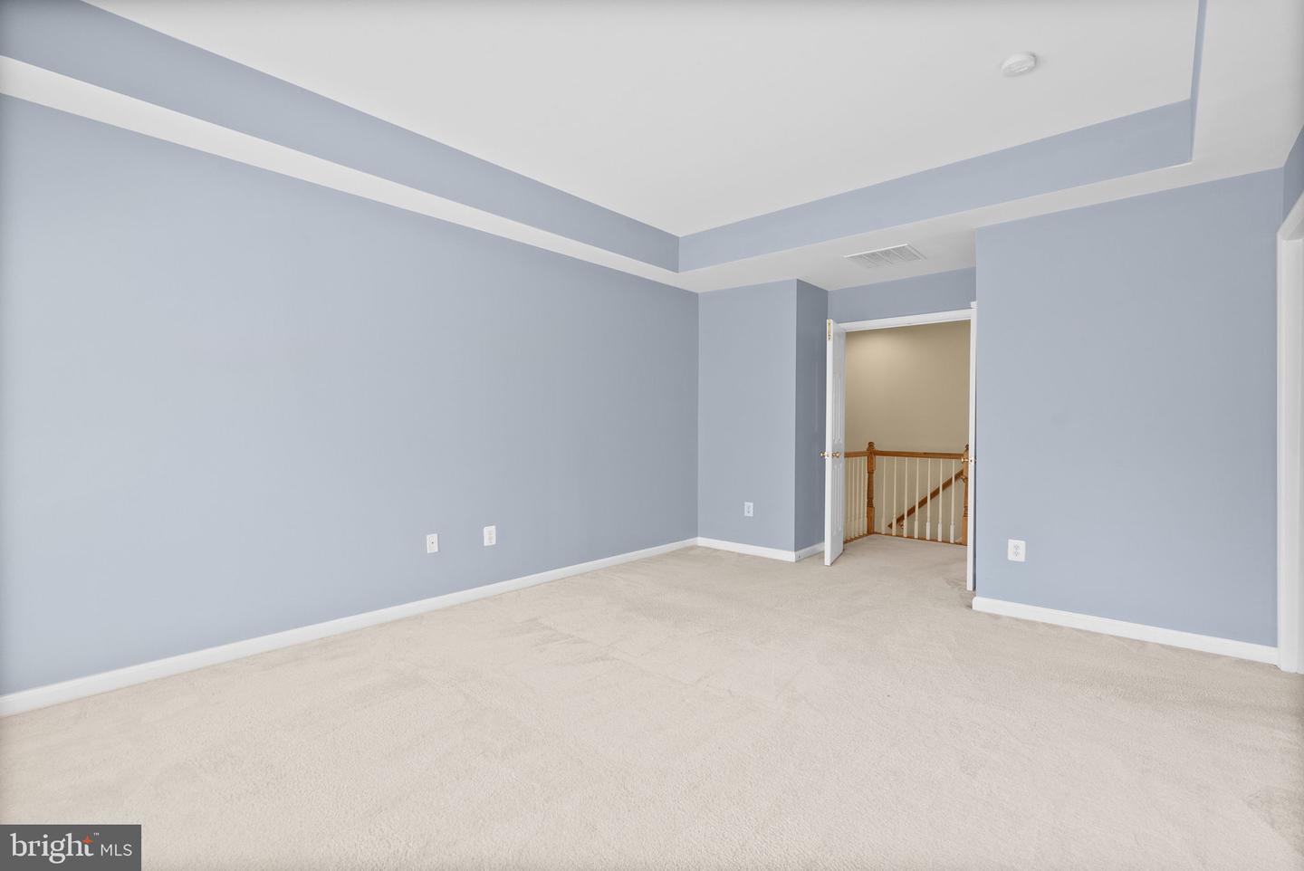 8557 Wyngate Manor Ct Property Photo 5