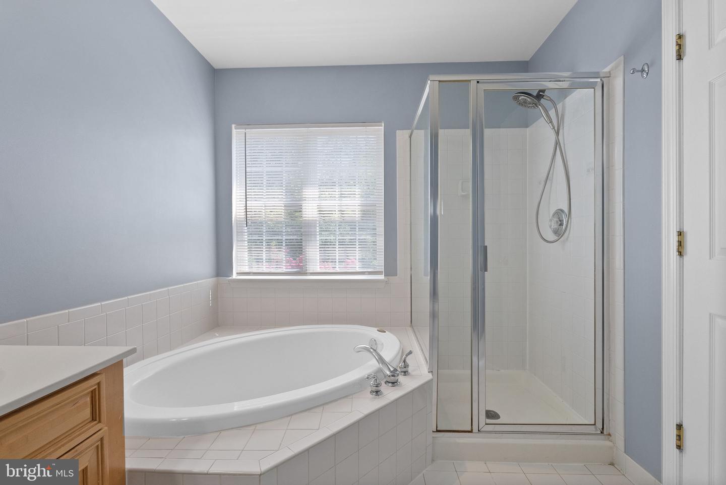 8557 Wyngate Manor Ct Property Photo 7