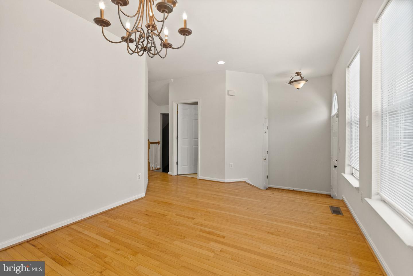 8557 Wyngate Manor Ct Property Photo 15