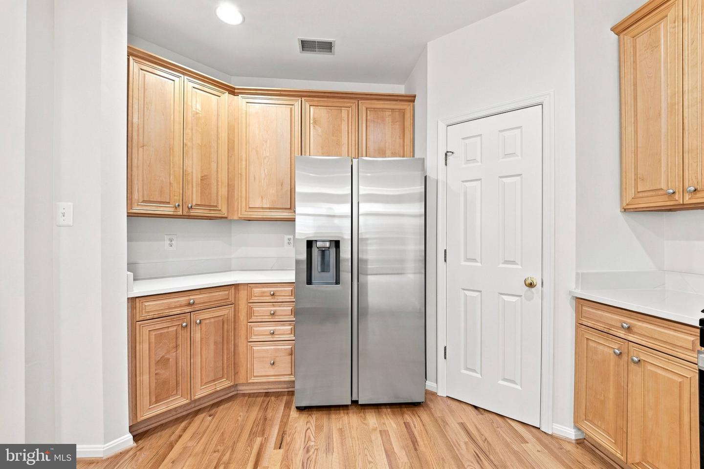 8557 Wyngate Manor Ct Property Photo 15