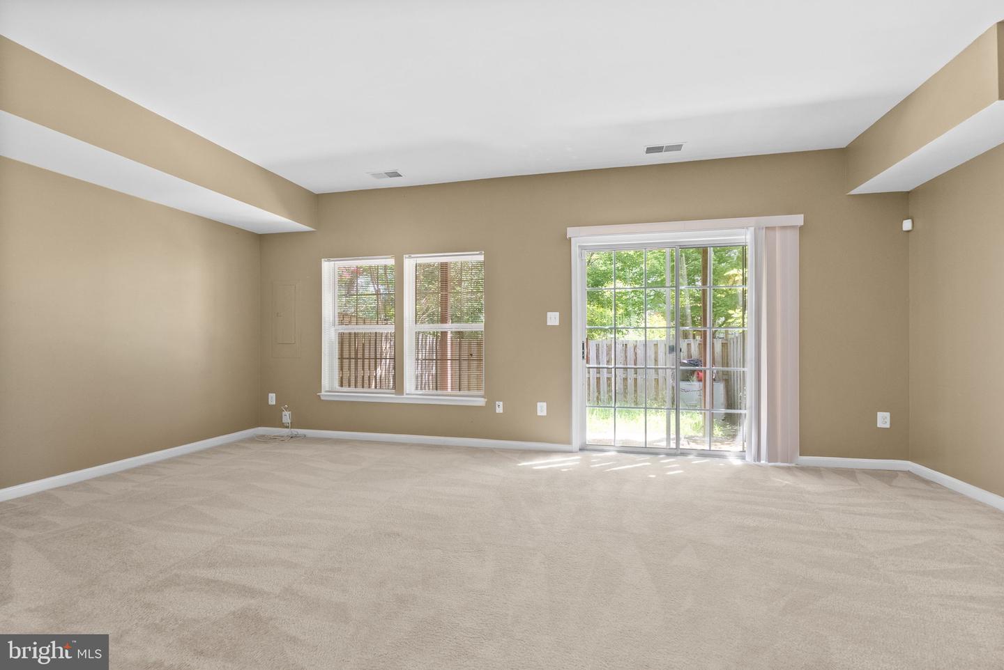 8557 Wyngate Manor Ct Property Photo 23