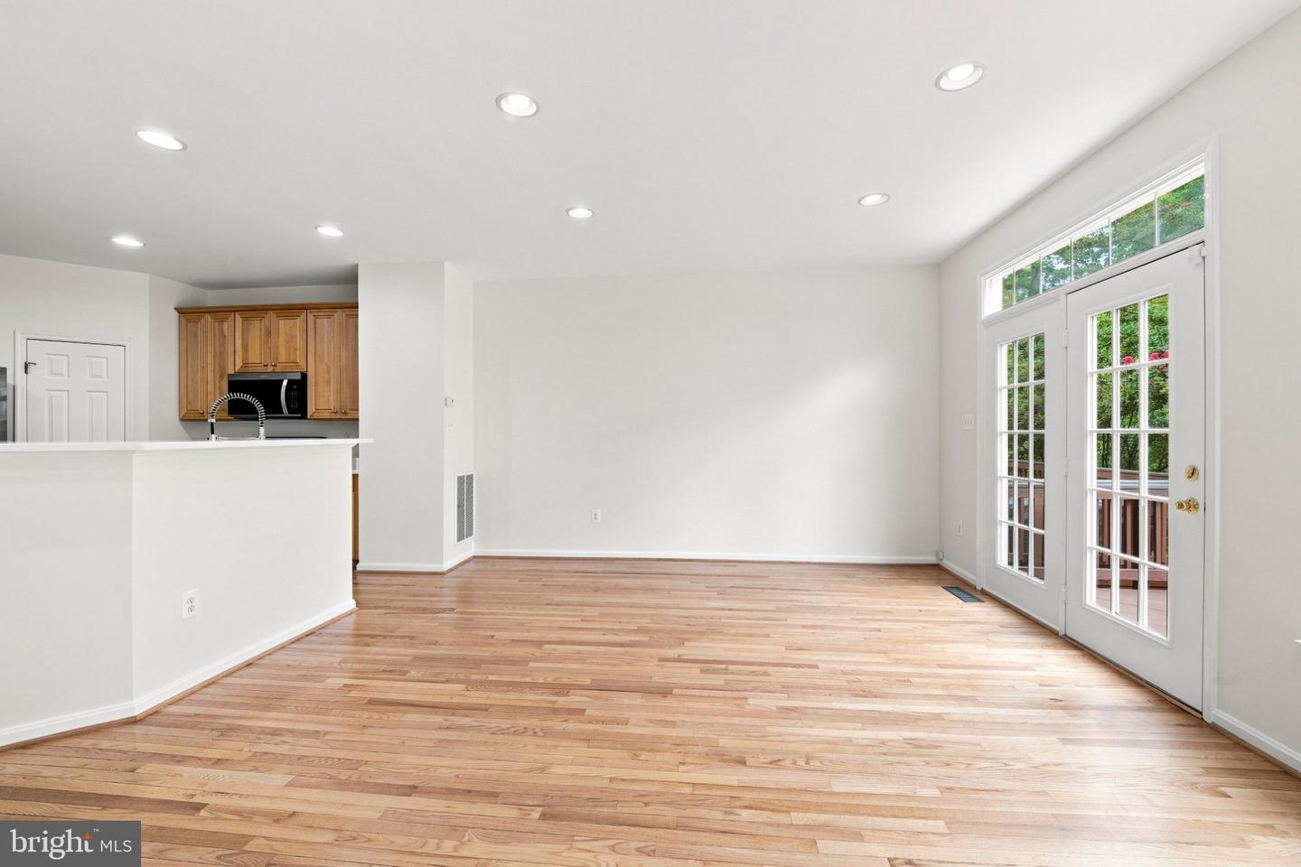 8557 Wyngate Manor Ct Property Photo 24