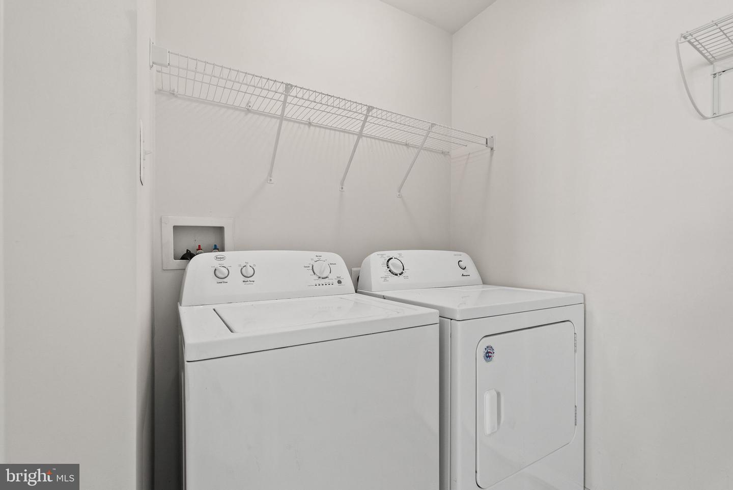8557 Wyngate Manor Ct Property Photo 27