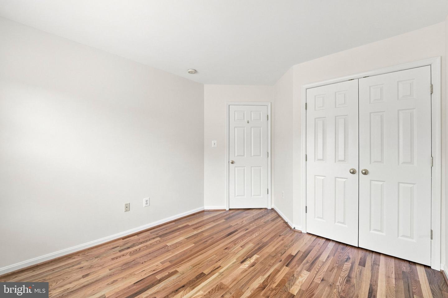 8557 Wyngate Manor Ct Property Photo 27