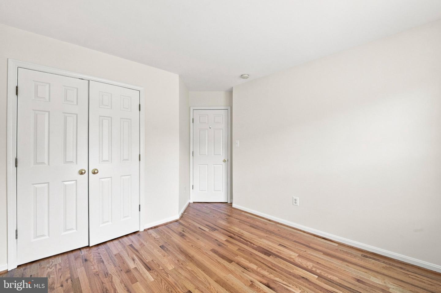 8557 Wyngate Manor Ct Property Photo 30