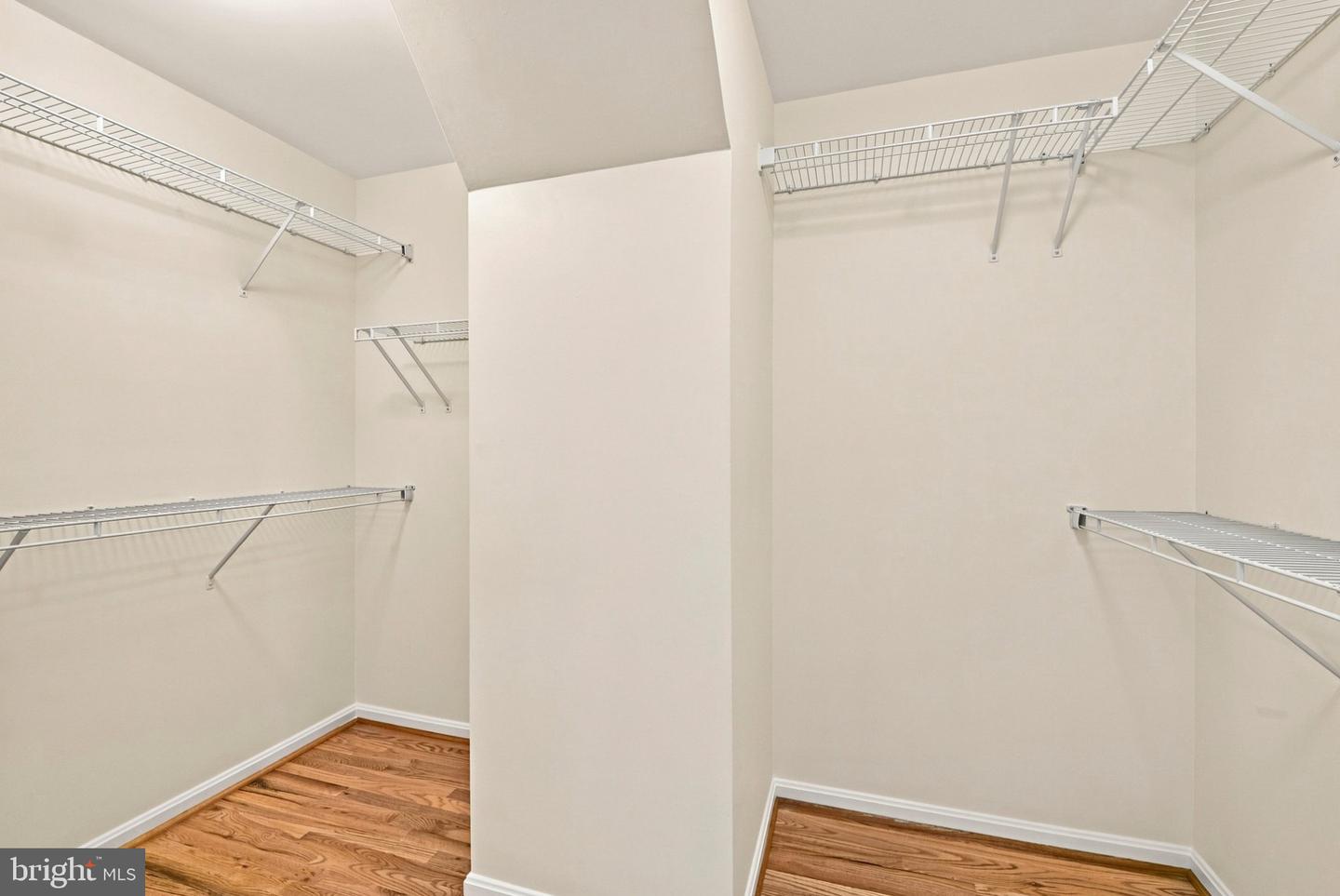 8557 Wyngate Manor Ct Property Photo 43