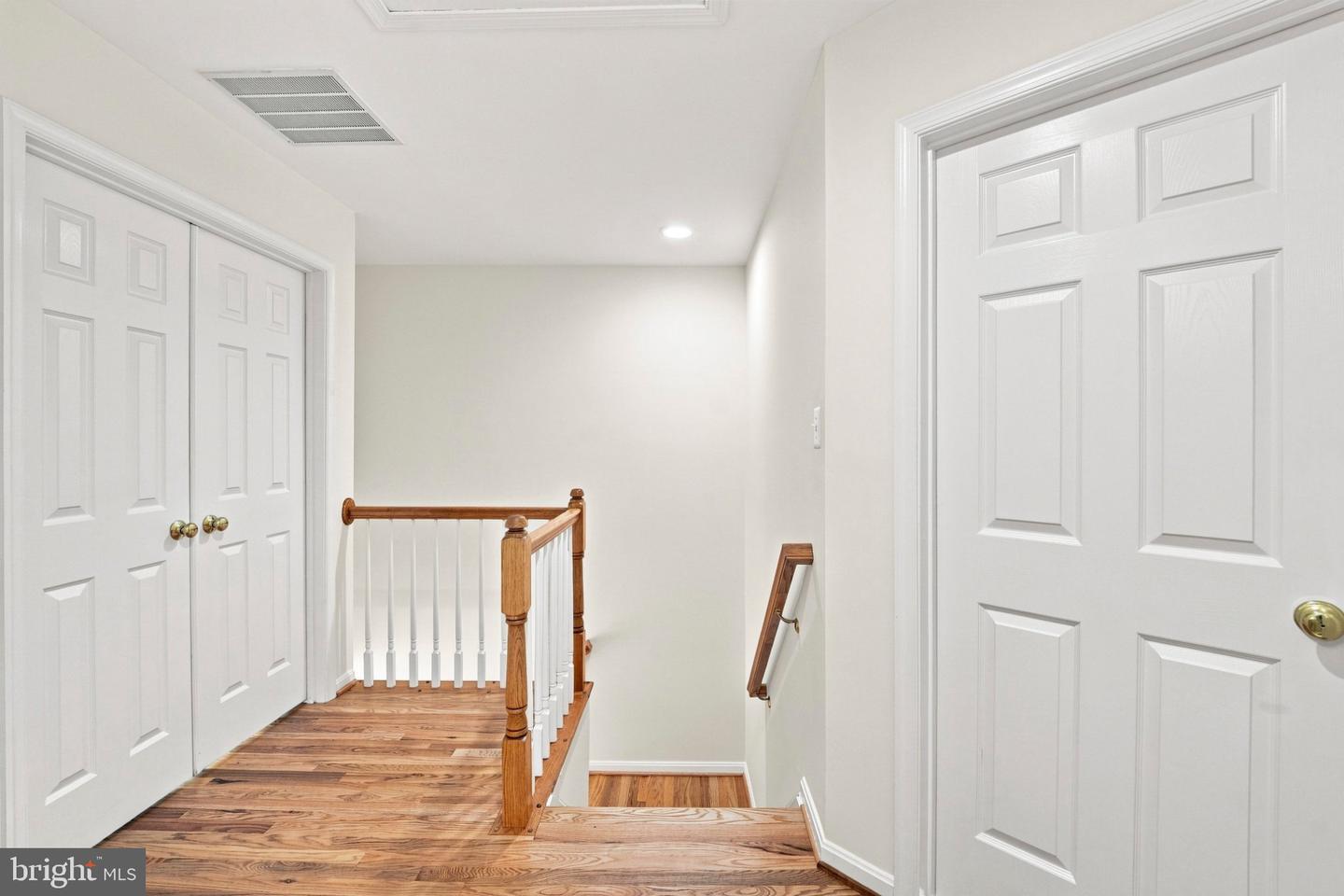 8557 Wyngate Manor Ct Property Photo 44