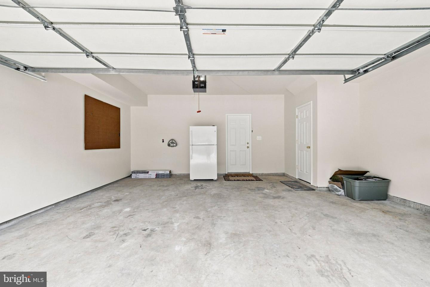 8557 Wyngate Manor Ct Property Photo 49