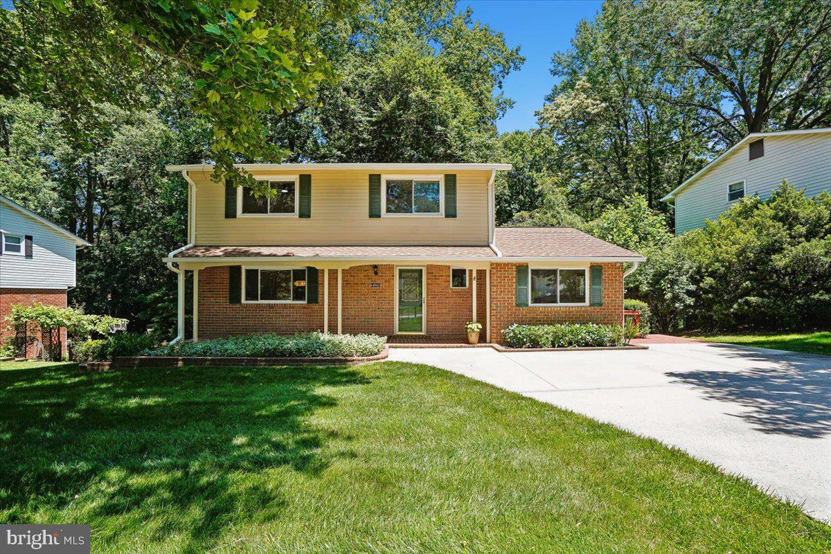 4945 Gainsborough Dr Property Photo 1