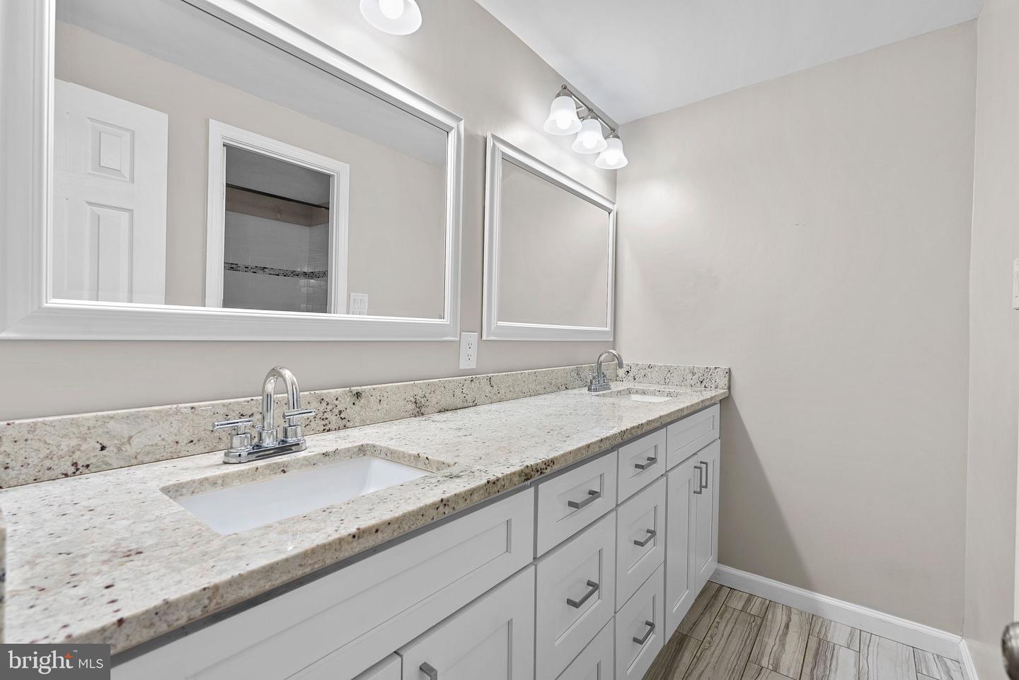 2110 Whisperwood Glen Ln Property Photo 17