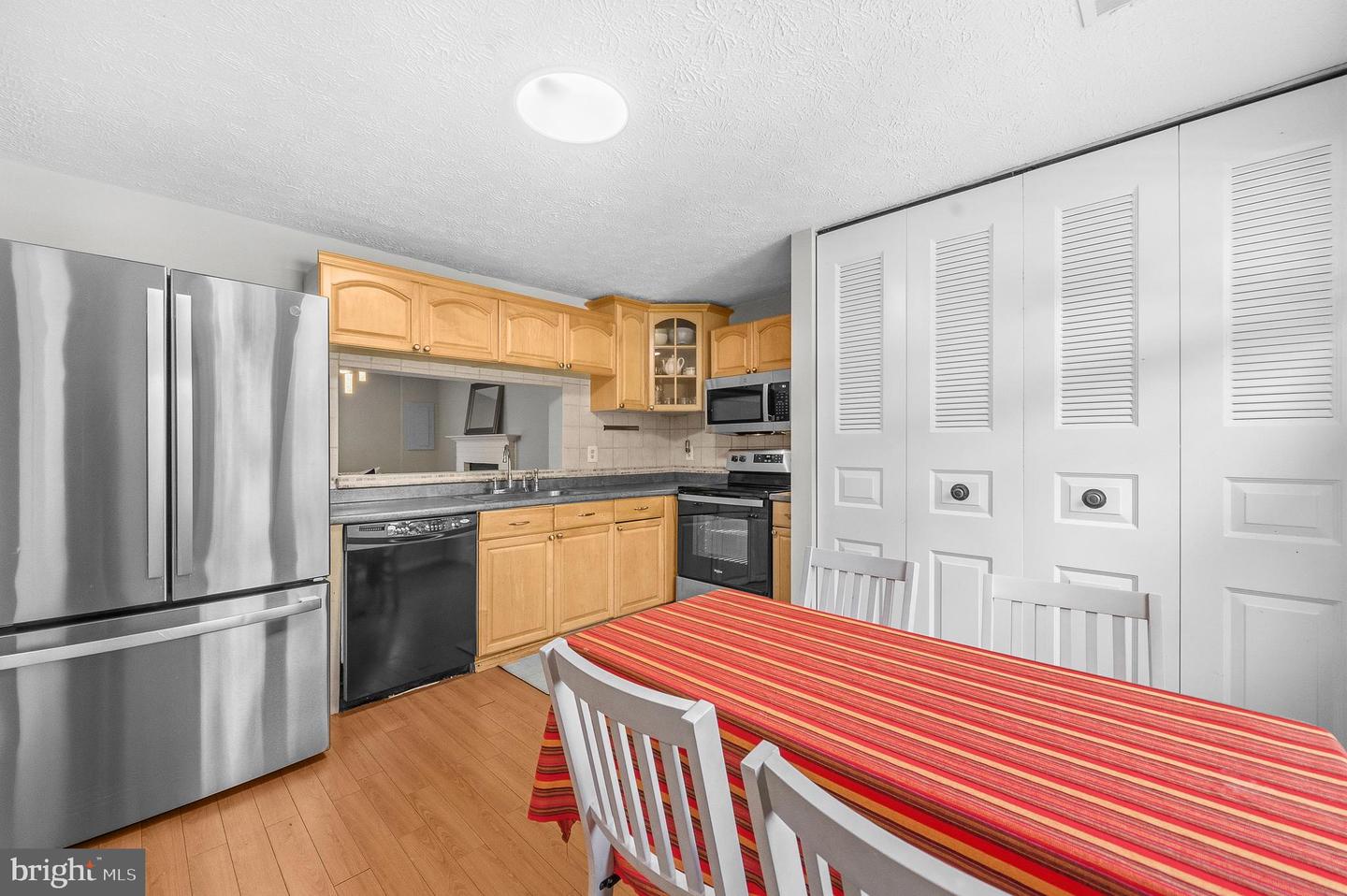 8348 Rocky Forge Ct Property Photo 3