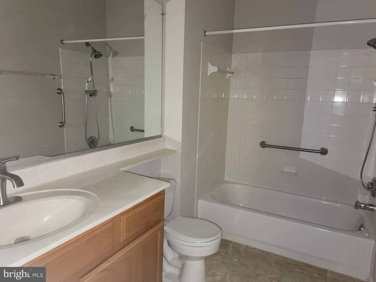 4137 Fountainside Ln #103 Property Photo 10