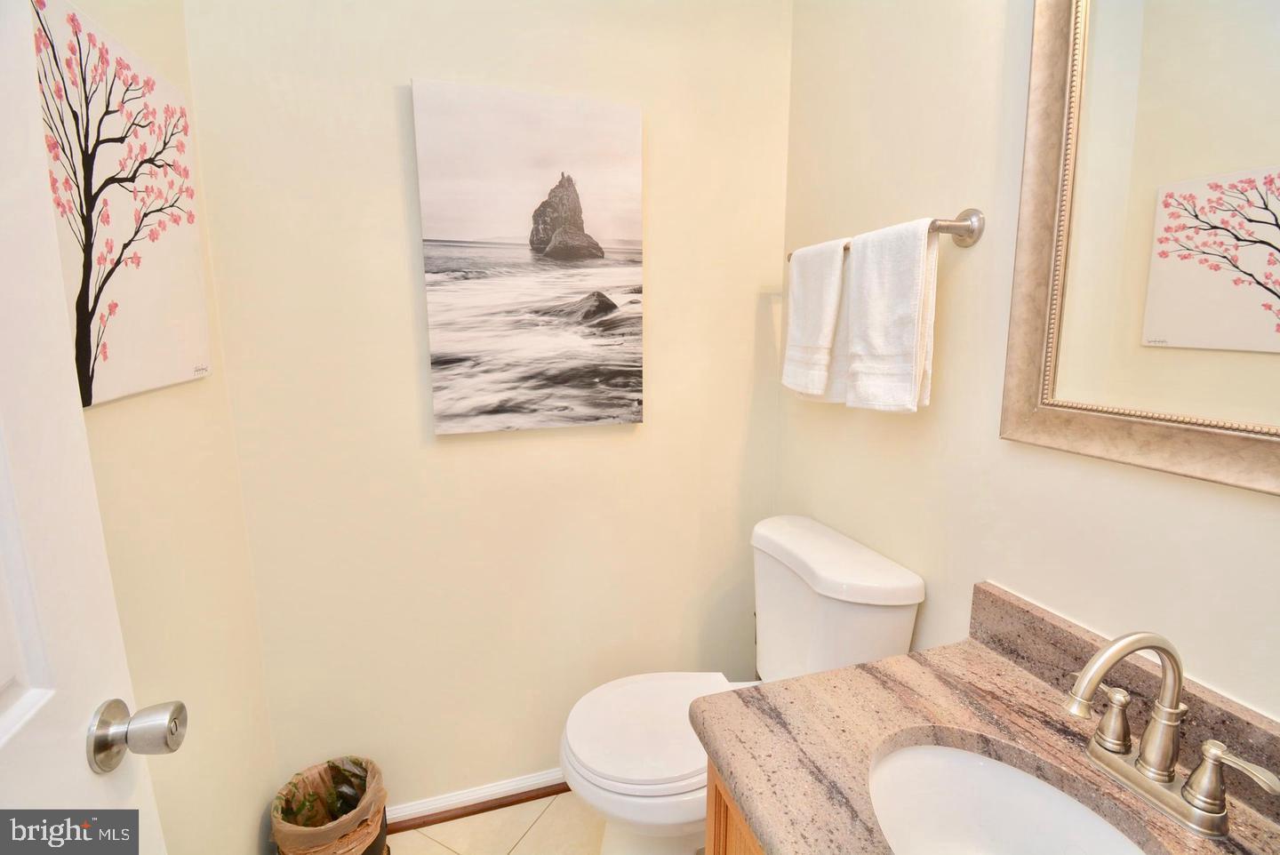 6153 Summer Park Ln Property Photo 13