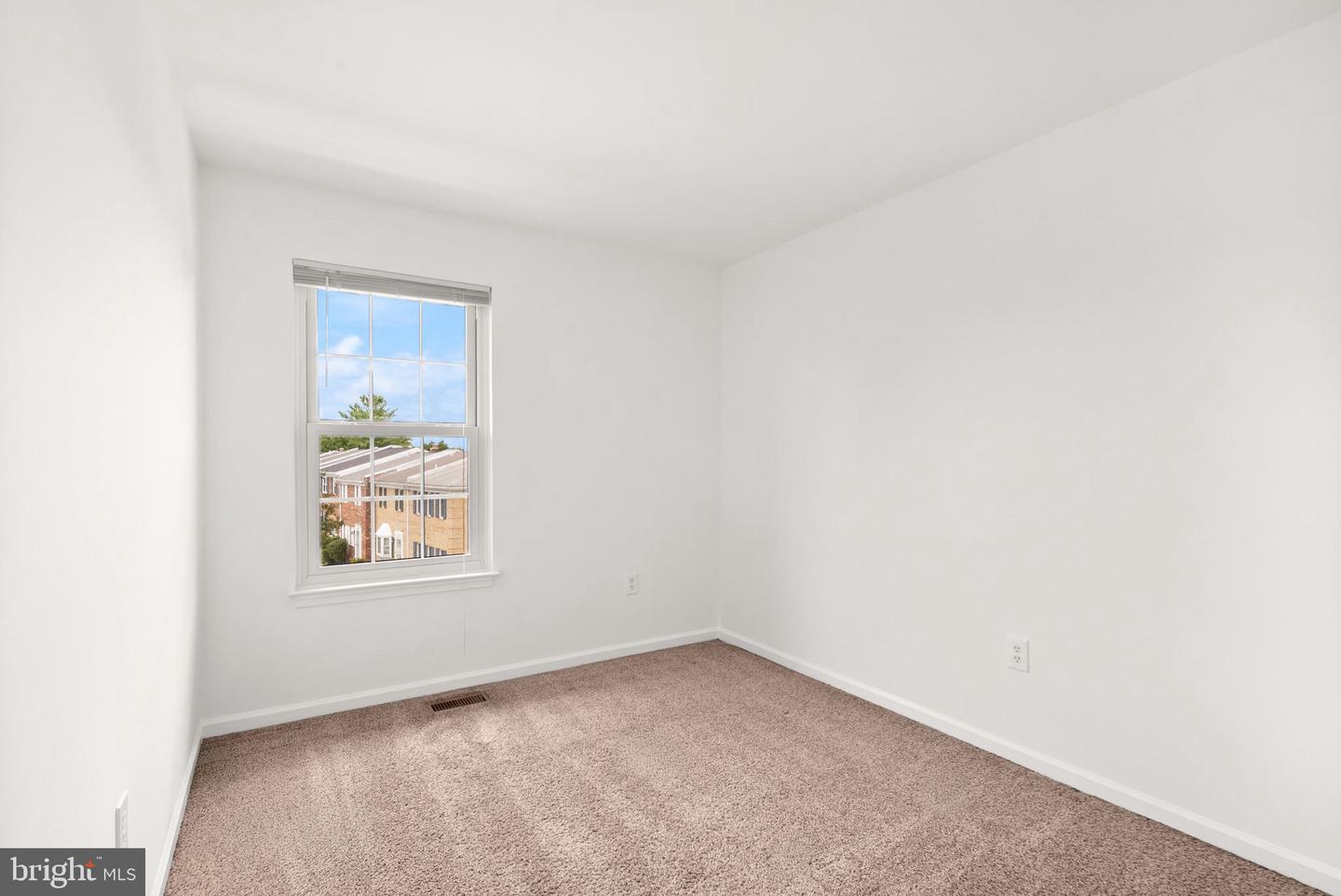 7369 Rhondda Dr Property Photo 25
