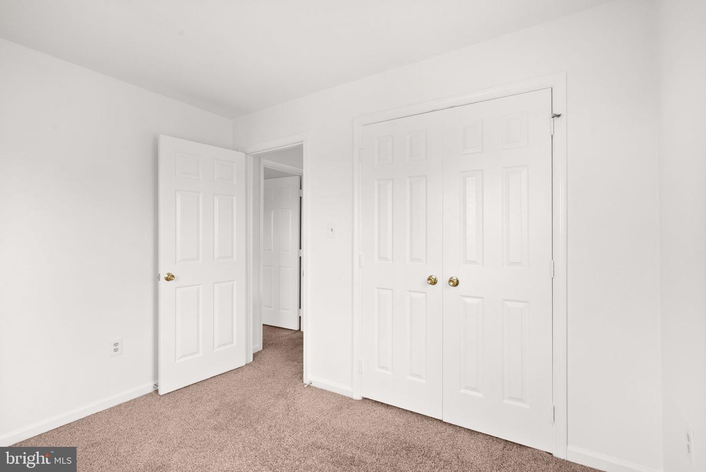 7369 Rhondda Dr Property Photo 28